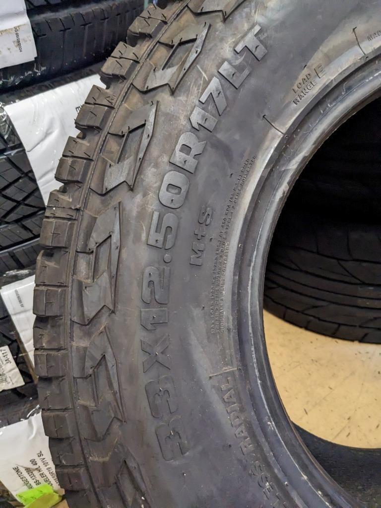 GLADIATOR XCOMP A/T RWL LT 33 12.50 17 126Q LRE 10PLY TIRE 1932367533 CQ2