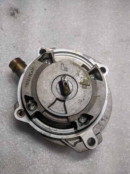 PORSCHE BOXSTER/CAYMAN ENGINE TANDEM VANE TYPE PUMP 99710702202 USED 996B.G.L.