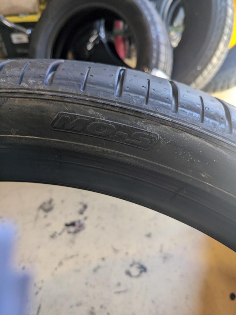 2 PIRELLI P ZERO PZ4 *MOE MERCEDES PNCS SPORT P 255 35 21 95Y XL TIRE 3781300