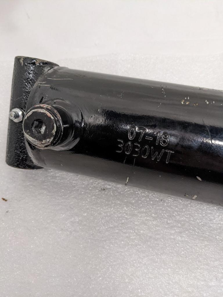 CWA HYDRAULIC CYLINDER CROSS TUBE 3" BORE 38" 3030WT NEW R10