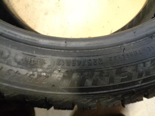 1 MICHELIN X-ICE SNOW P 225 45 17 94H XL 22353 TIRE BQ2