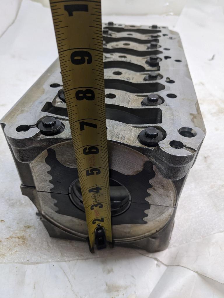 PORSCHE 986/987 BOXSTER CRANKSHAFT CASE ASSEMBLY 9961011128R USED 996BGL2