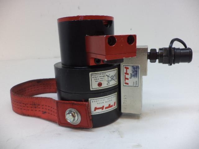 ITH M33 SINGLE STAGE 1-1/4 HYDRAULIC BOLT TENSIONING CYLINDER WINDTURBINE D29853