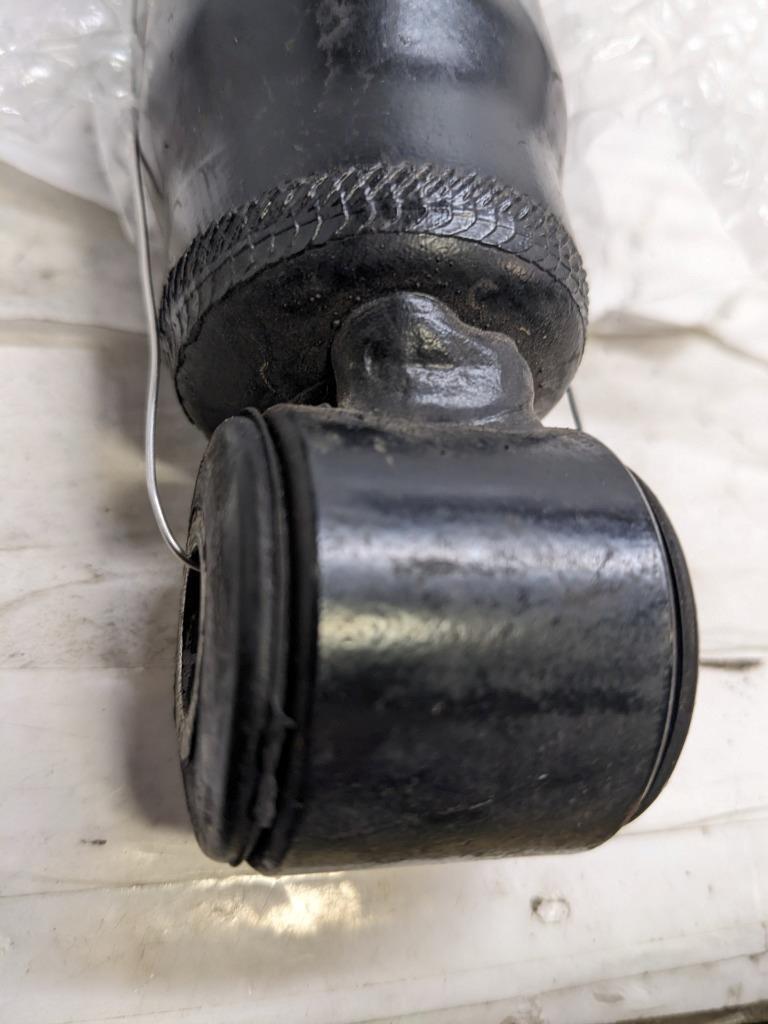 SACHS 38 1700 170 257 PORSCHE LEFT & RIGHT SHOCK ABSORBER 170 257 NEW R5