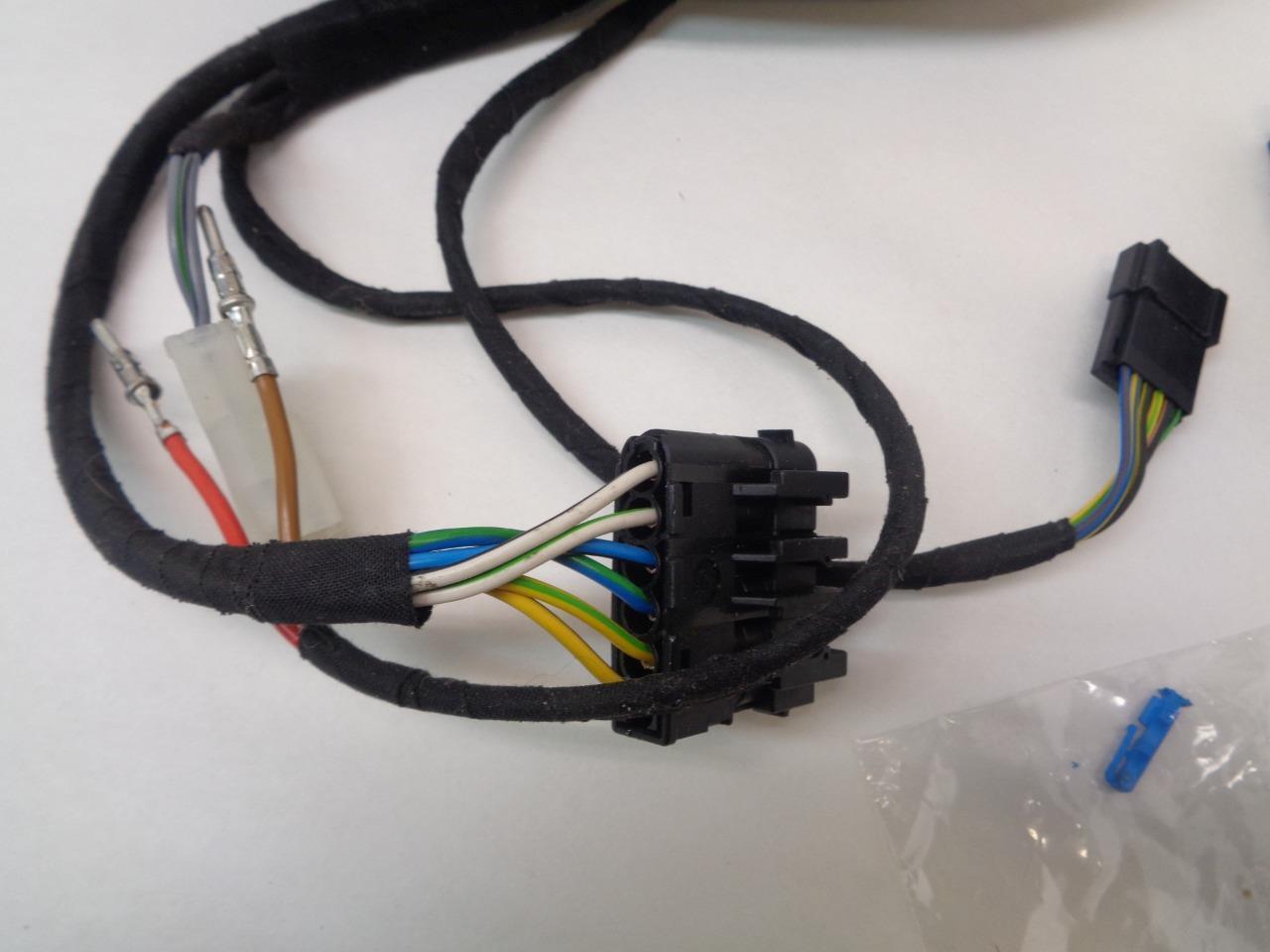 GENUINE PORSCHE 911 CARRERA SEAT ADJUST SWITCH 996.613.718.01 A03 R24T1