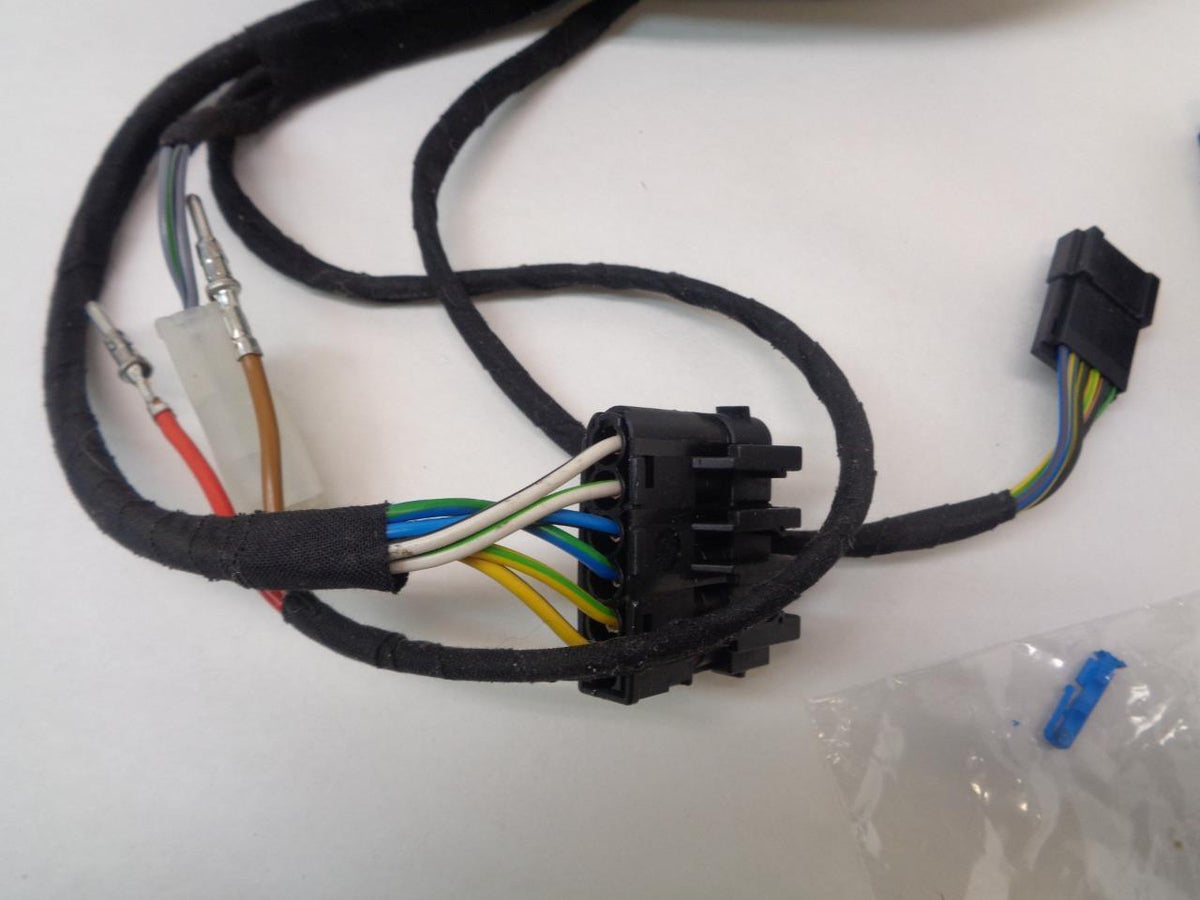 GENUINE PORSCHE 911 CARRERA SEAT ADJUST SWITCH 996.613.718.01 A03 R24T1