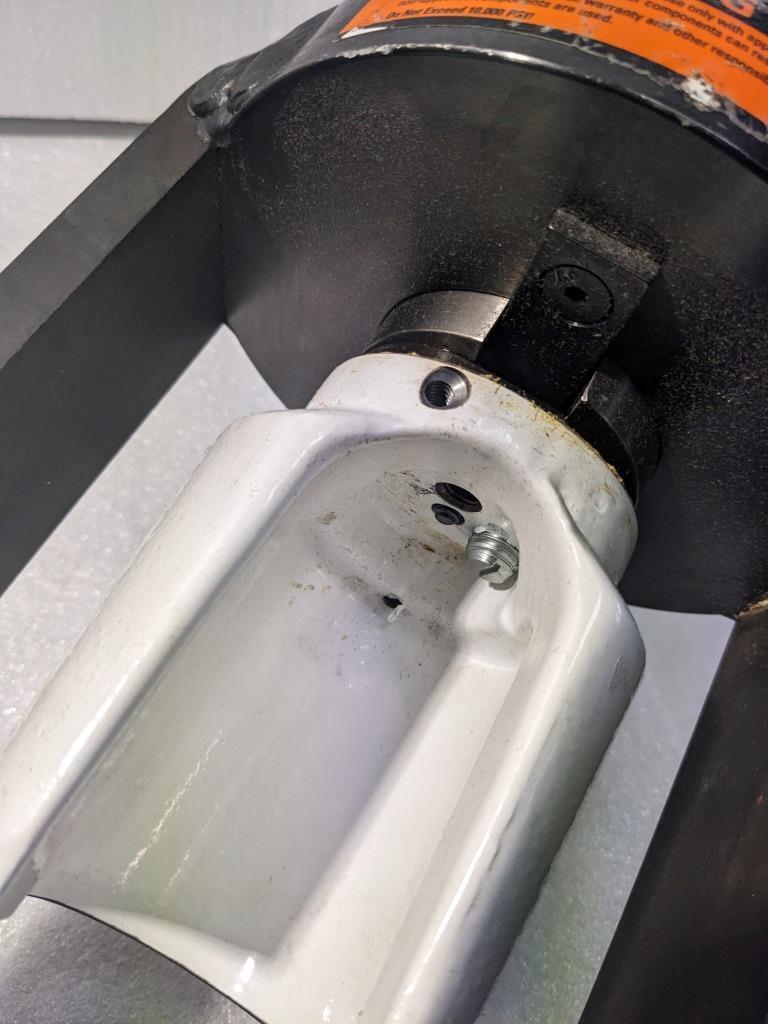 EATON ET1000-001 AEROQUIP PORTABLE HYDRAULIC CRIMPING MACHINE NO PUMP NEW R30