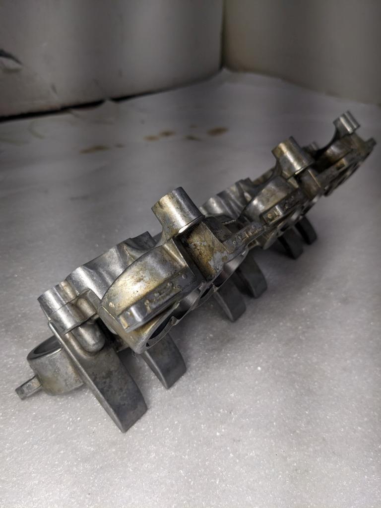 PORSCHE 911 996 98-05 TAPPET HOUSING CAMSHAFT 9961041058R USED 996B.G.L.