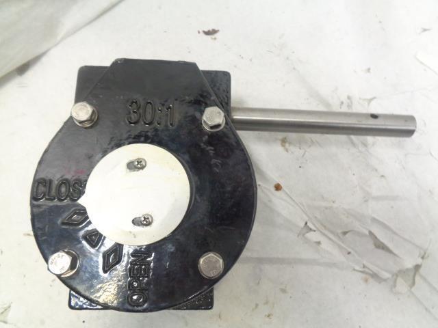 DN200 BUTTERFLY VALVE GEARBOX 30:1 RATIO NEW I1