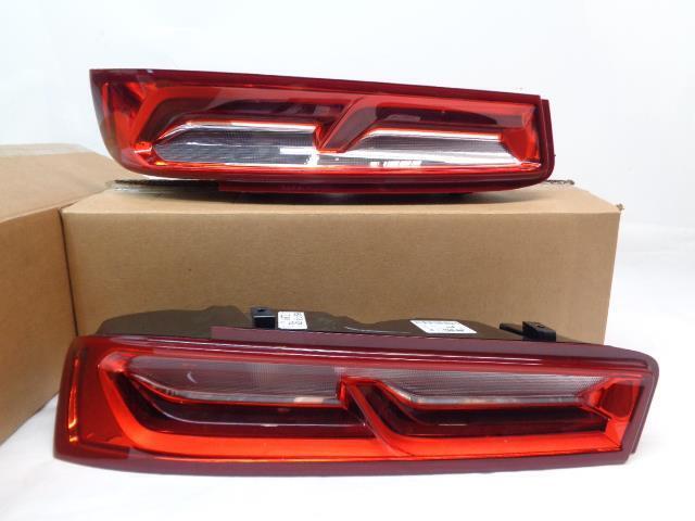 NEW PAIR GENUINE GM L/R TAIL LIGHTS for CHEVY CAMARO 16-18 84136775/6 SR