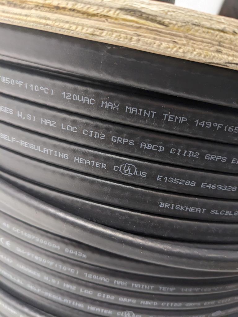 BRISKHEAT SLCBL8120BP SELF-REGULATING HEATING CABLE 8W 120V 1000FT NEW B2