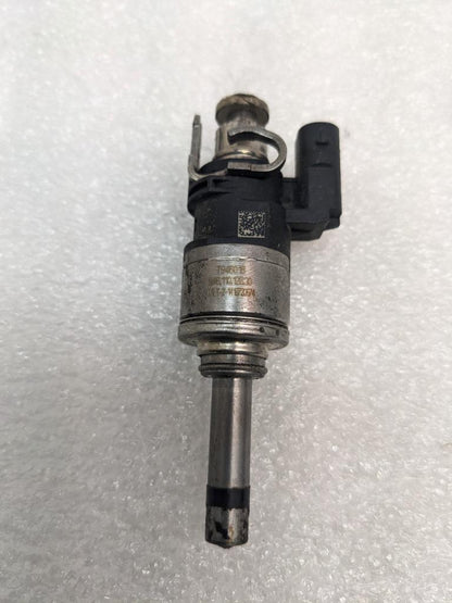 15-18 PORSCHE CAYENNE MACAN 958 TURBO FUEL INJECTOR 94611012830 USED R21SPB