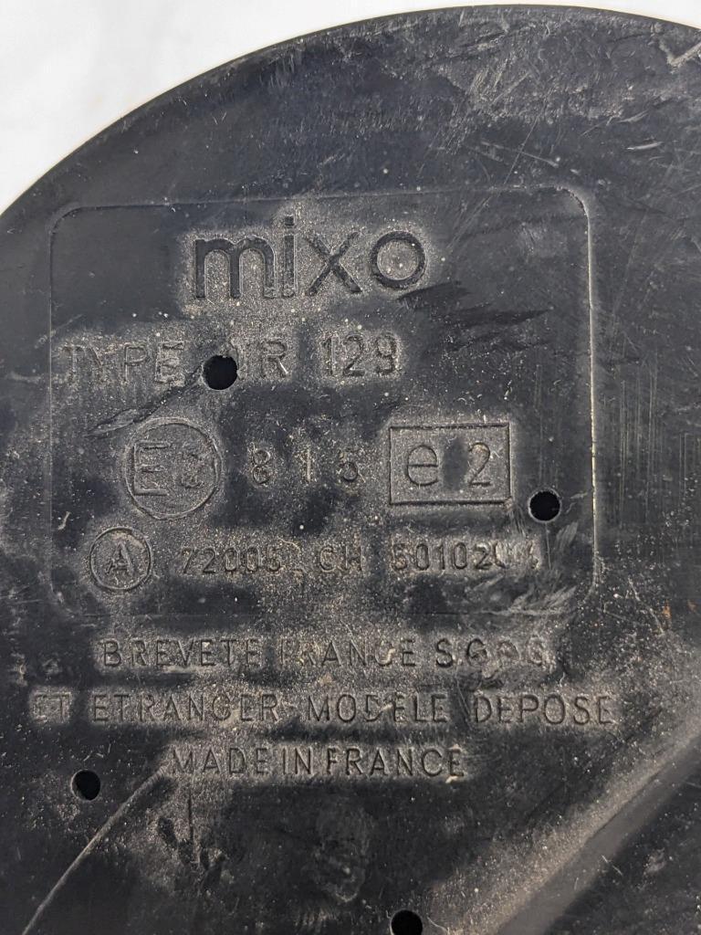 PORSCHE 84-91 944 LOW PITCH TONE ELECTRIC HORN SIREN MIXO TR129 #5 USED R21T2