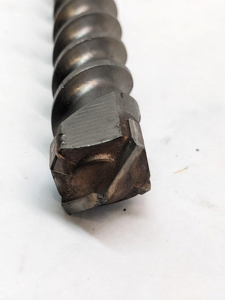 BOSCH ROTARY HAMMER DRILL 1" DRILL BIT 31" MAX DRILLING 39 OVERALL LG #2 NEW D0