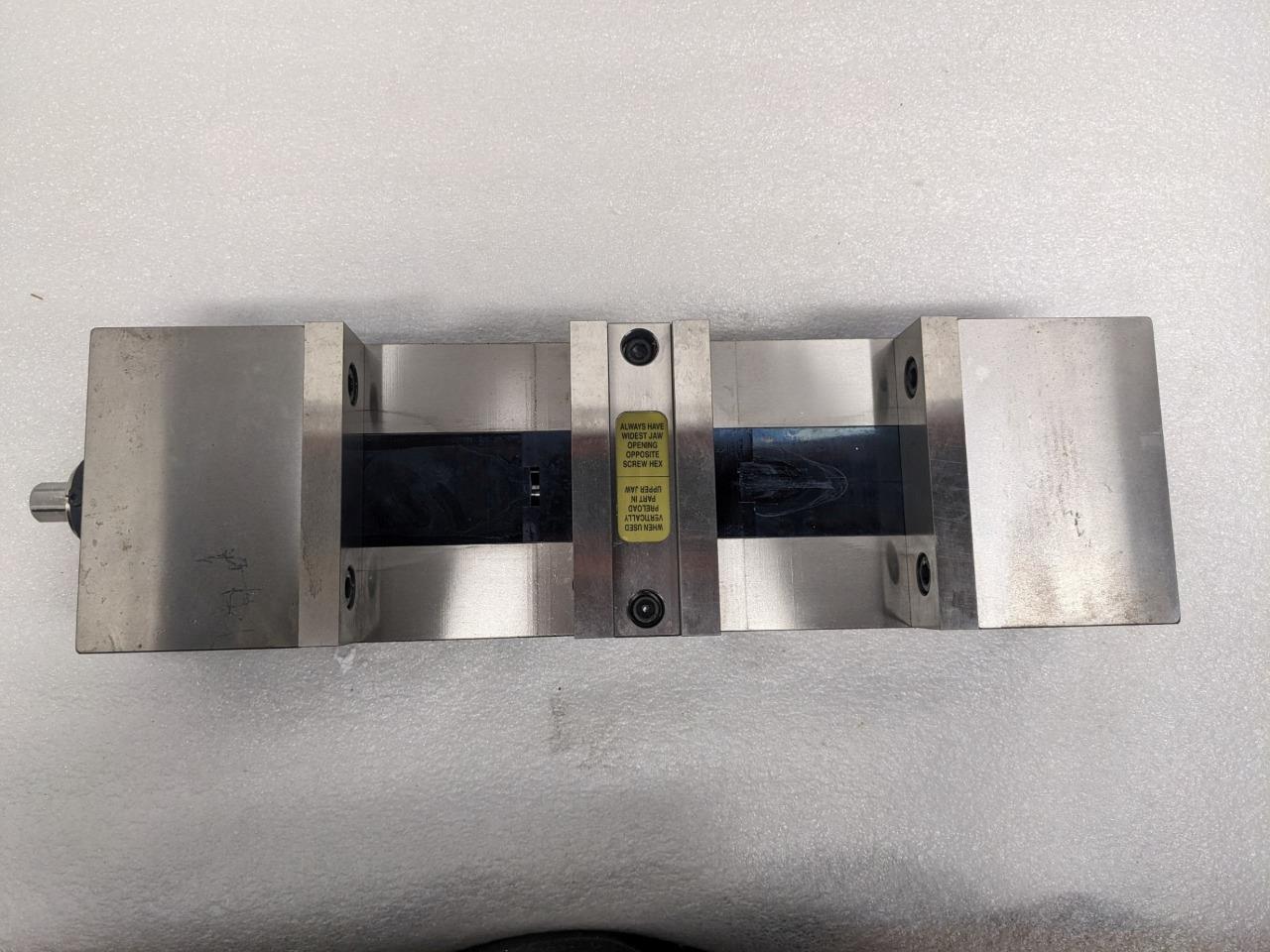 Kurt HDL6 English 6″ JAW WIDTH 4" JAW OPEN Double Station Vise W/O HANDLE NEW H1