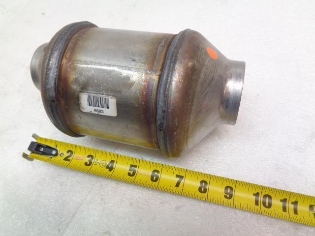 GENERAL MOTORS 12608684 CATALYTIC CONVERTER NEW R19