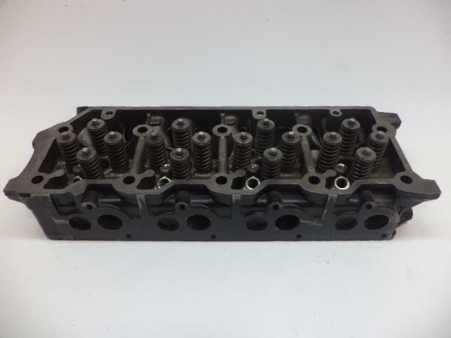 NEW FORD NAVISTAR VT365 6.0L POWERSTROKE 4CYL DIESEL CYLINDER HEAD 1843080C4 R8