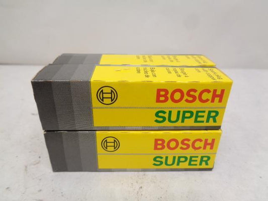 BRAND NEW BOSCH DODGE SUPER SPARK PLUG 4-PACK 7551 R13T3
