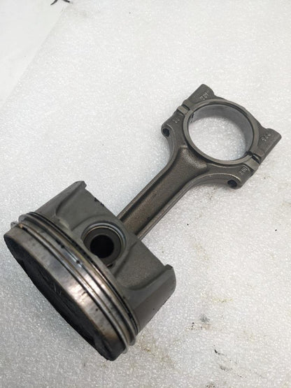 PORSCHE 986 BOXSTER 2.7L PISTON W/CONNECTING ROD #5 9961031028R USED 996GL2T1