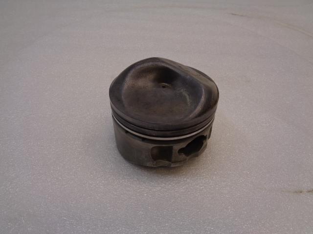 Porsche 911 Carerra 3.2 84-89 Genuine OEM Piston R21