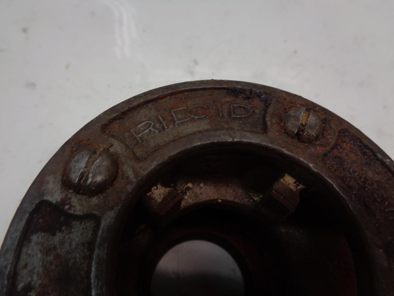 USED RIDGID 12R 1-1/8" DIE HEAD FOR RATCHETING PIPE THREADER R22T8