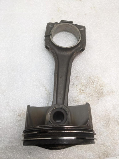 PORSCHE CAYENNE PISTON CONNECTING ROD #5 (CRACKED) 9461191R USED R24