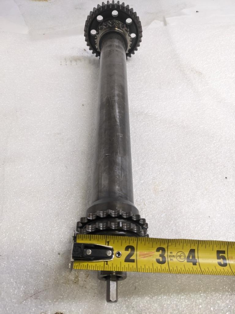 PORSCHE 911 (996) INTERMEDIATE CAMSHAFT 996 105 015 65 USED 996BGL2T2