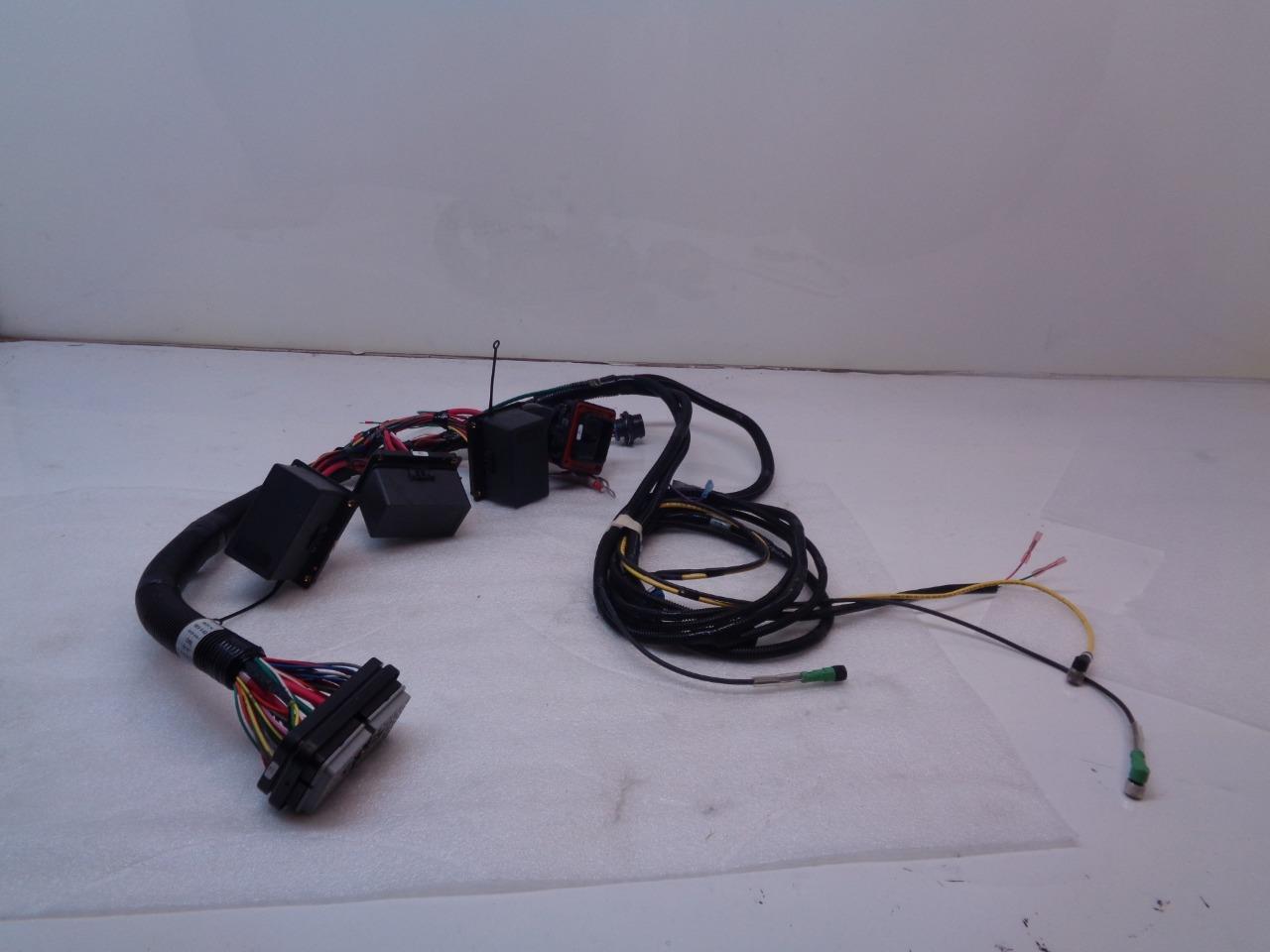 NEW MAIN WIRING HARNESS ME5114 676337-SEQ-1 W/ EATON BUSSMANN 15303-5 R12