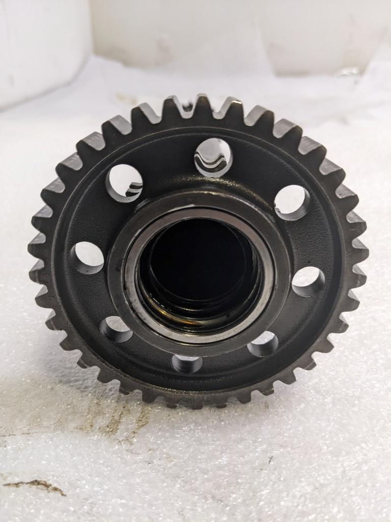 PORSCHE 911 (996) INTERMEDIATE CAMSHAFT 996 105 015 65 USED 996BGL2T2