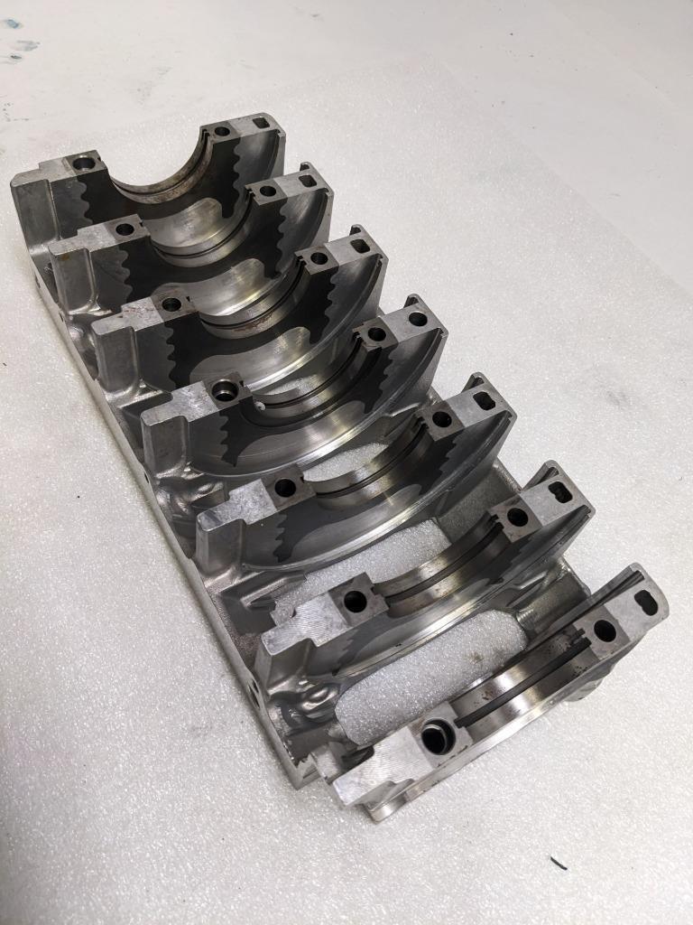 PORSCHE 9961011583R 9961011573R CRANKSHAFT CASE FOR 03 BOXSTER 986 2.7L USED 12