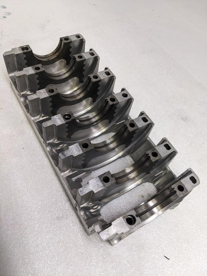 PORSCHE 9961011583R 9961011573R CRANKSHAFT CASE FOR 03 BOXSTER 986 2.7L USED 12