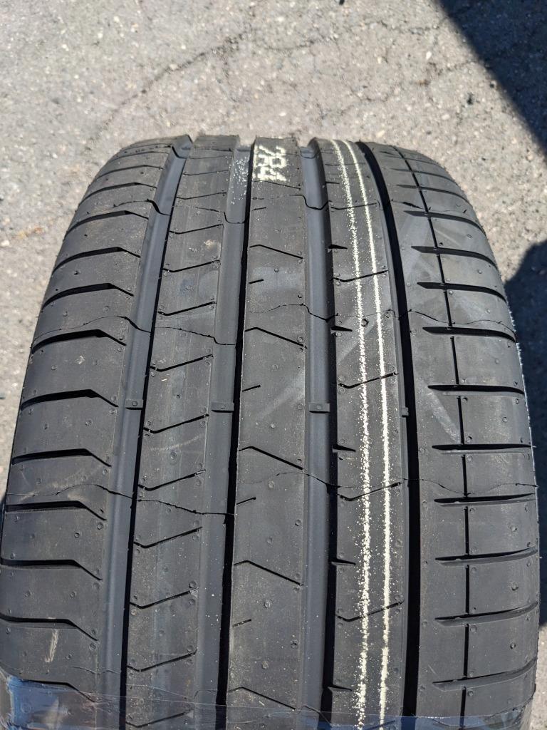 2 PIRELLI P ZERO PZ4 (*) BMW MOE MERCEDES RCS P 275 30 20 97Y XL TIRES 2796900