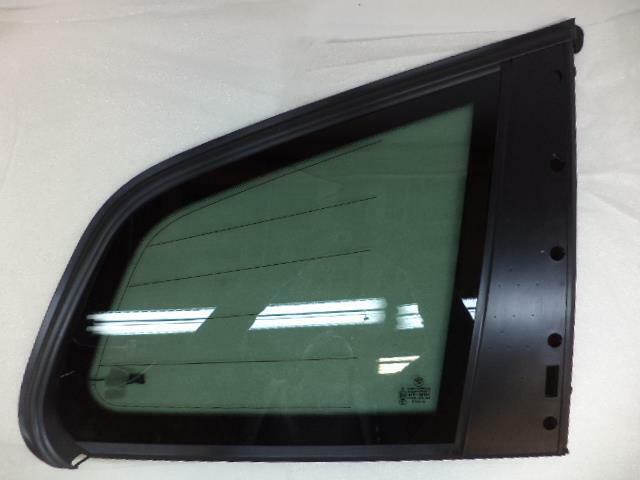 NEW OEM BMW 2004-10 X3 REAR RIGHT QUARTER GLASS 51 36 3 413 918 SR