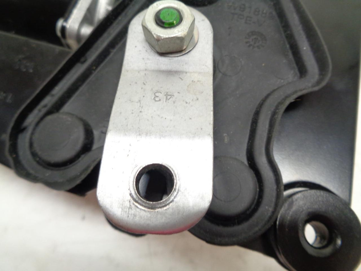 NEW GENUINE MERCEDES-BENZ WIPER MOTOR 463 906 97 01 R13