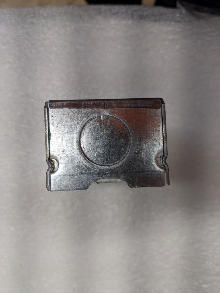 Hubbell-Raco 30309 650 Handy Box 1-1/2 IN. DEEP 1/2 IN. KO'S 4IN. X 2I. 50pc R10