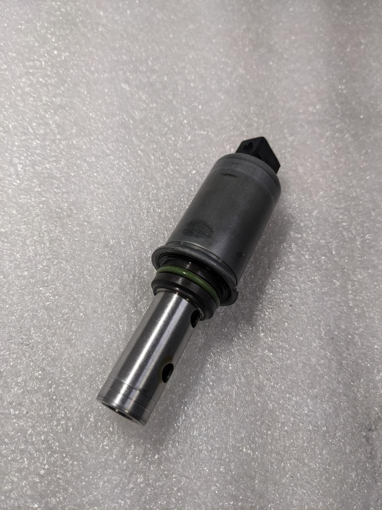 PORSCHE BOXSTER CAYMAN/911 CAMSHAFT ADJUSTER SOLENOID 99610530305 USED 996B.GLT3