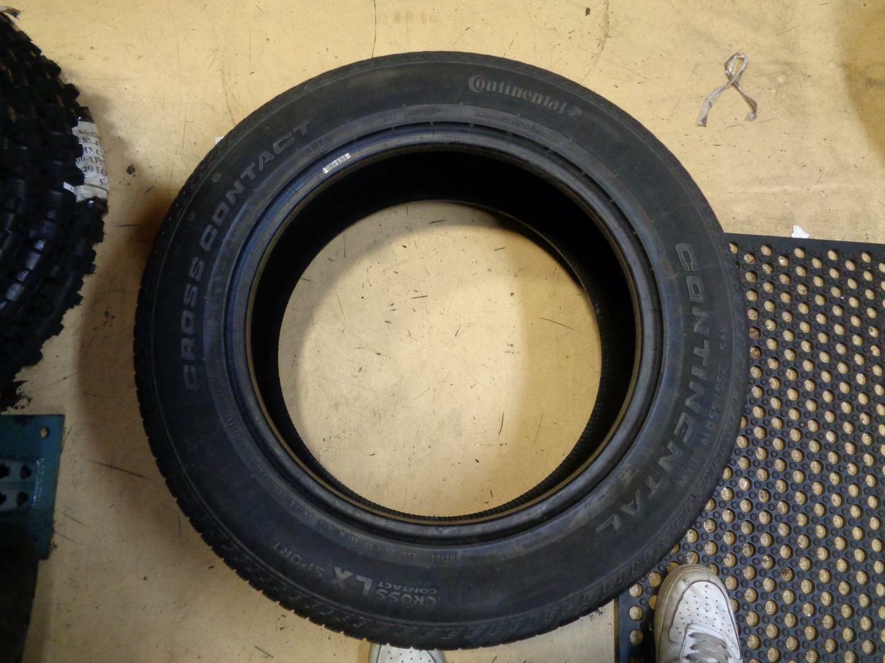 1 USED CONTINENTAL CROSSCONTACT LX SPORT 255 55 19 111W 7/32" TIRE 03592740000