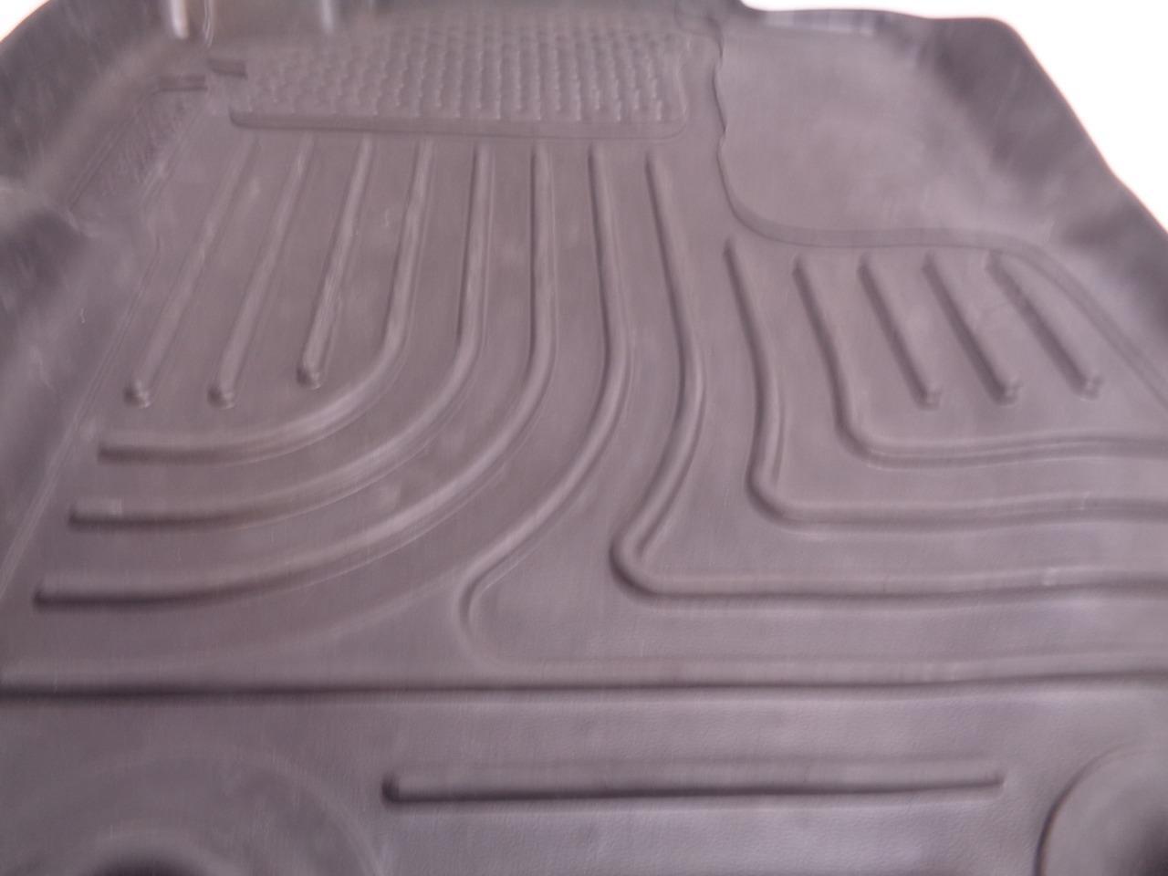 USED HUSKY LINERS WEATHER BEATER FLOOR LINERS FOR 2012-13 4 DOOR HONDA CIVIC SR