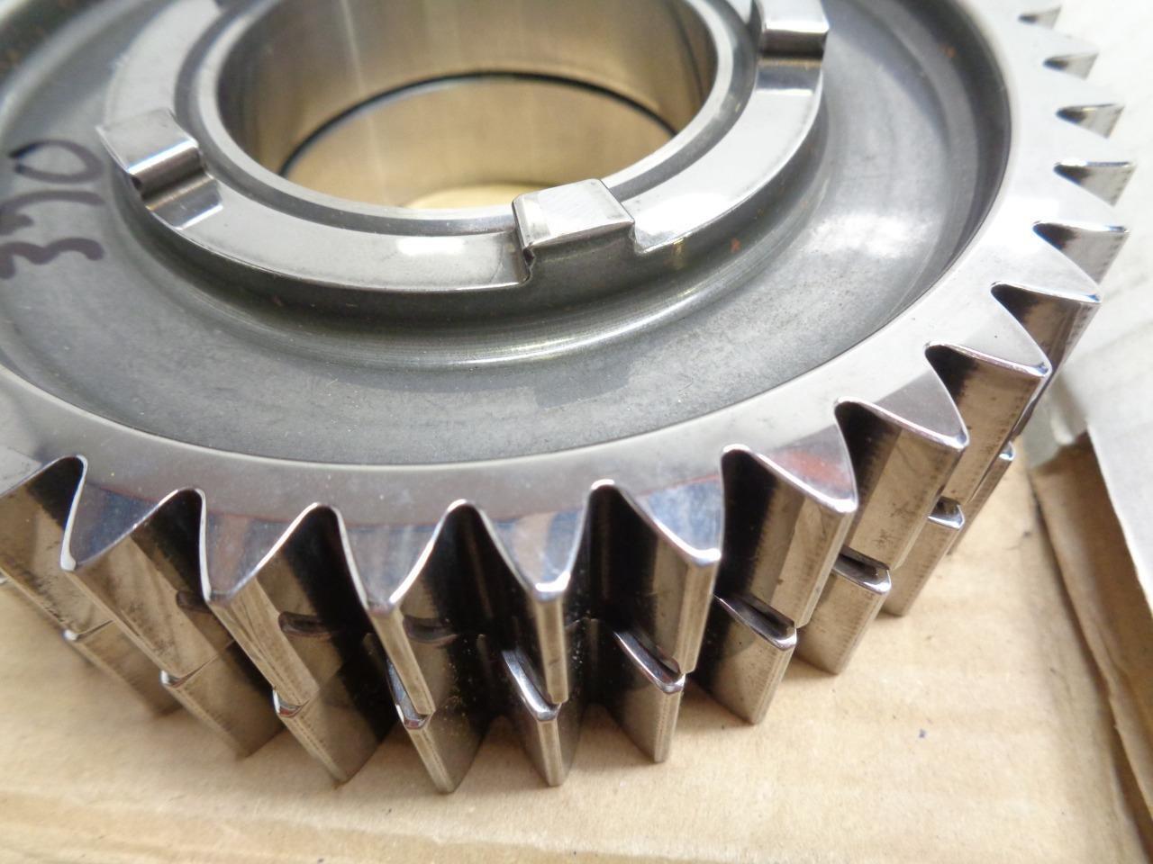 2 NEW XTRAC MOTORSPORT TRANSMISSIONS GEARS 242C 3.523/7.97/25.0/14-41 R15T1