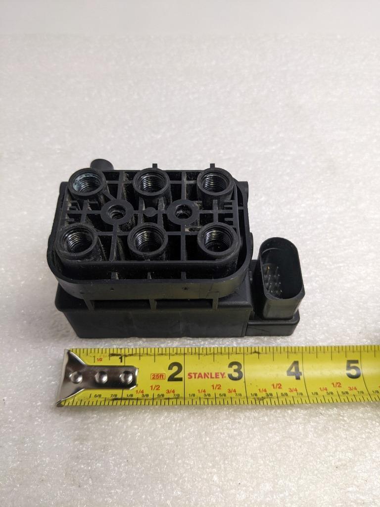 GENUINE PORSCHE 97035815302 SUSPENSION SOLENOID FOR 10-16 PANAMERA NEW R20T7