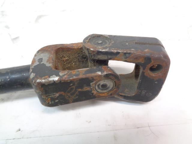 PORSCHE INTERMEDIATE STEERING SHAFT FOR PORSCHE 944 MANUAL TRANSMISSION USED R20