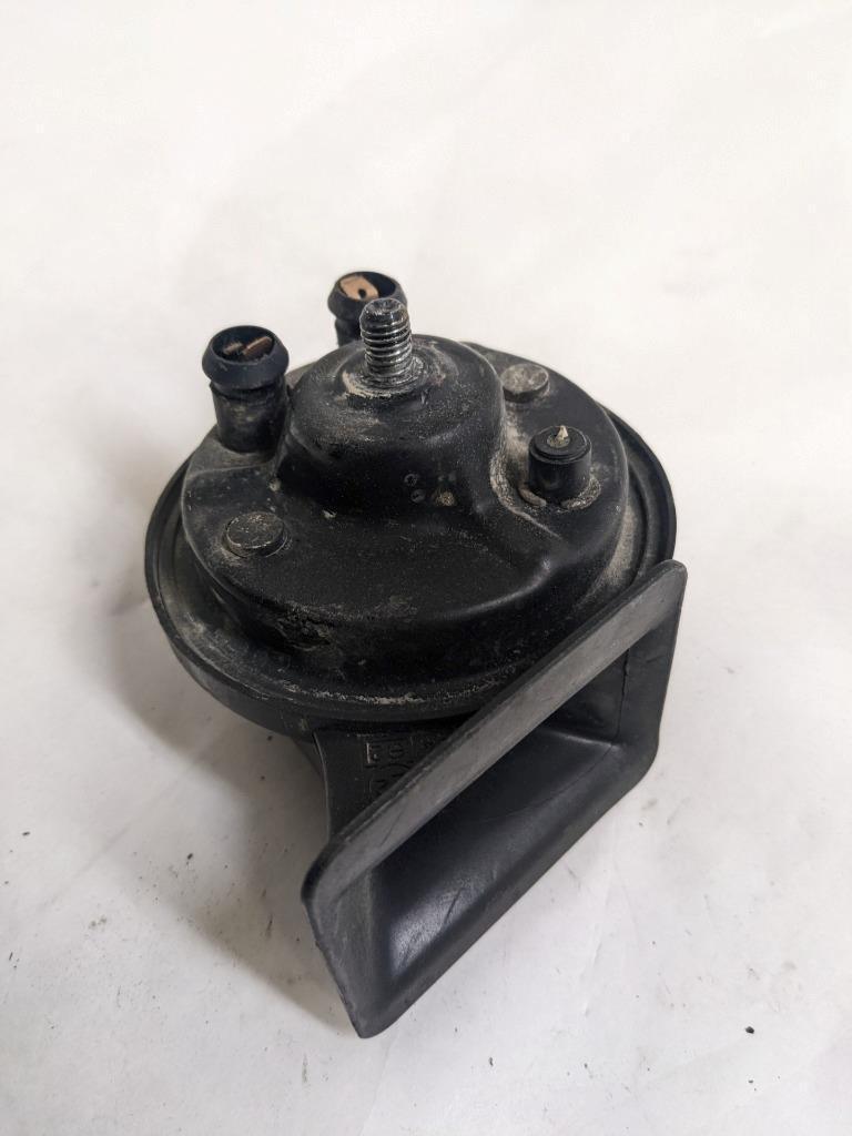 MIXO VOLVO-PORSCHE-R35 LOW PITCH TONE ELECTRIC HORN SIREN MIXO TR99 USED R21T2