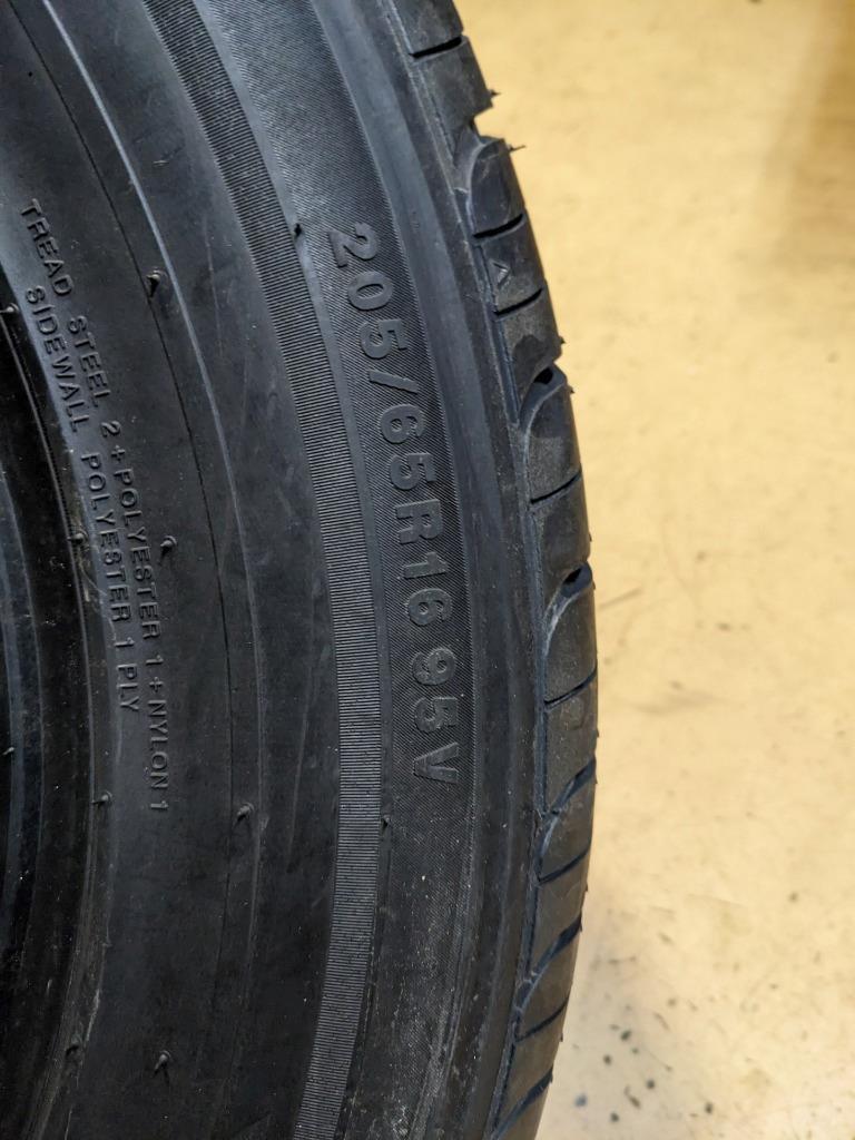 4 KUMHO ECSTA LX PLATINUM KU27 P 205 65 16 95V SL ALL SEASON TIRES 2106443 CQ2