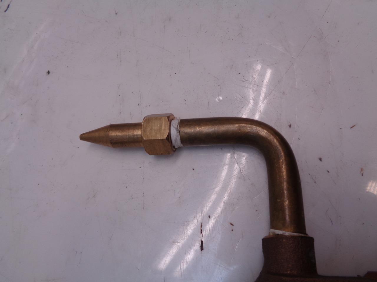 NEW WELDING CUTTING TORCH UNBRANDED/NOT MARKED R22T9