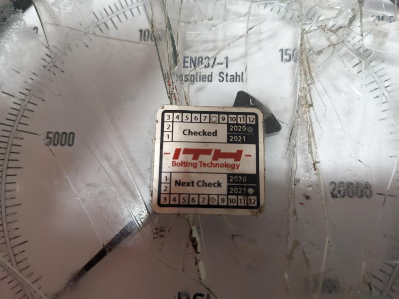 ITH PRESSURE GADGE  (EN837-1) BROKEN R22