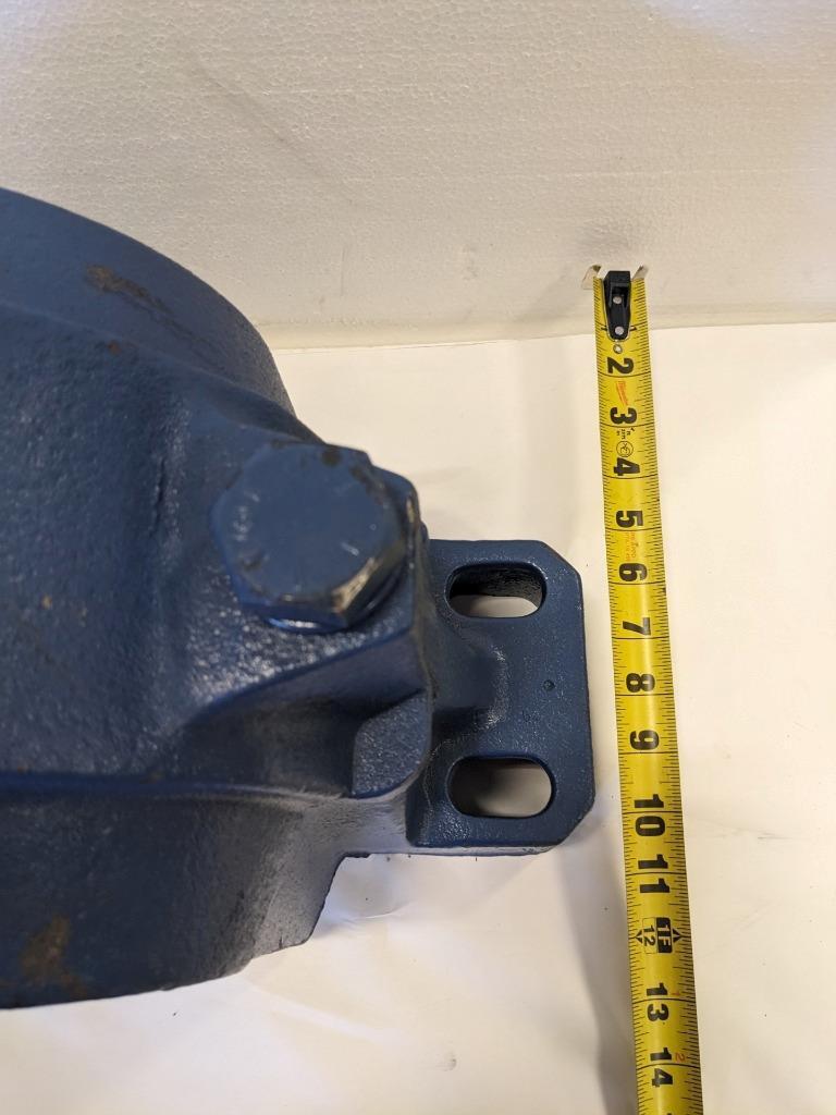 NEW SKF SAF 322 PILLOW BLOCK HOUSING CAST IRON 4 BOLT BASE SPLIT BLOCK BSRG4