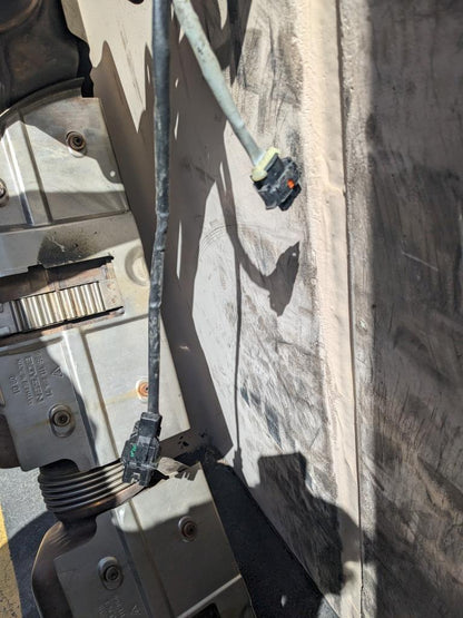 PORSCHE 99611102773 MUFFLER EXHAUST ASSEMBLY FOR 01-05 PORSCHE 911 996 USED B2