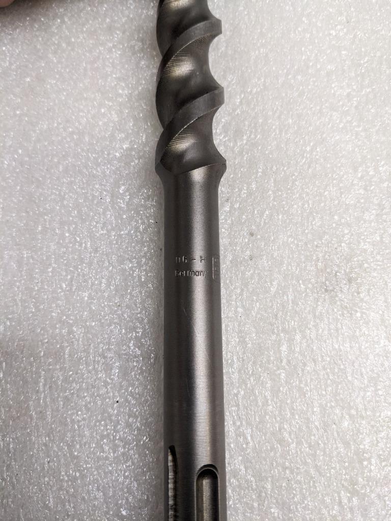 UNBRANDED SDS-MAX CARBIDE TIPPED DRILL 1" X 20-1/2" 4-CUTTER USED D0