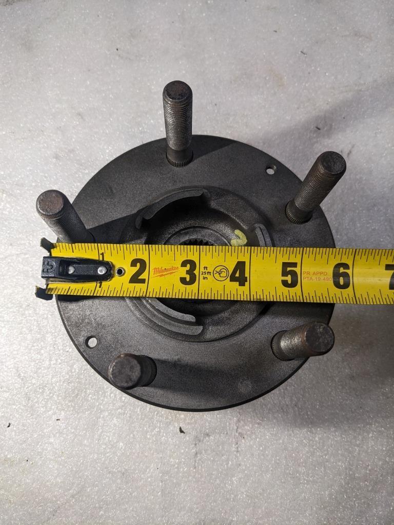 1986 PORSCHE 911 3.2 CARRERA WHEEL HUB 5-BOLT PATTERN 28 SPLINE USED 996B.G.L.