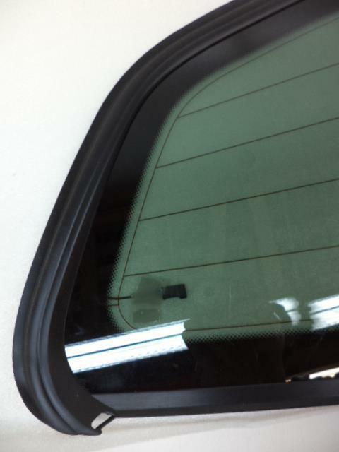 NEW OEM BMW 2004-10 X3 REAR RIGHT QUARTER GLASS 51 36 3 413 918 SR